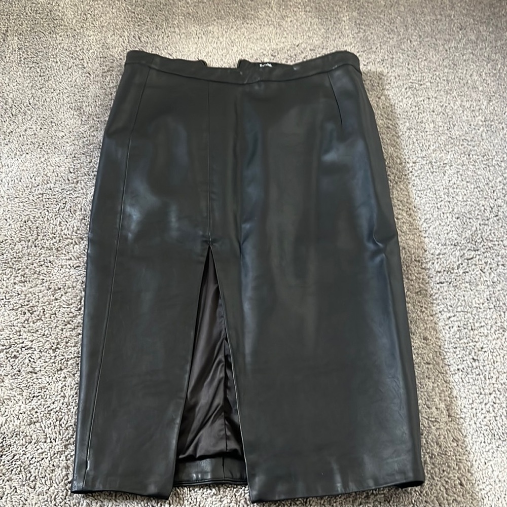 Bardot midi leather skirt with side slit and back zipper! Perfect condition